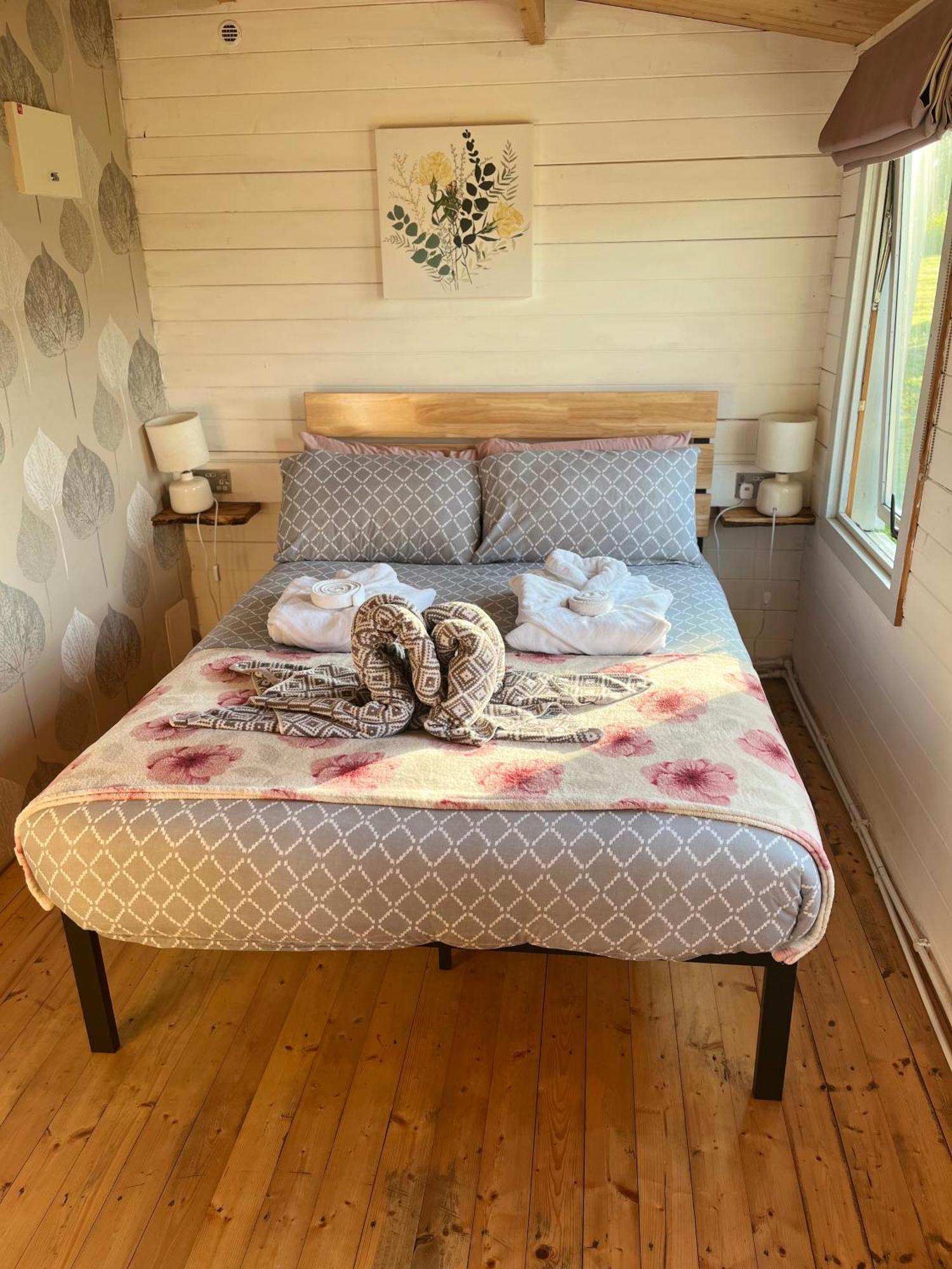 Ivy Rose Cabin No Hot Tub Буде Экстерьер фото